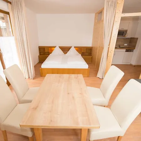 Plattner Apartment *